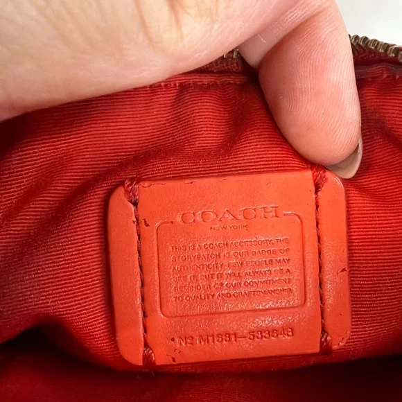 Coach pink orange Leather Zip Wristlet Clutch Wallet Pouch - Picture 4 of 4